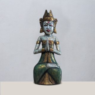 Figura  Balinesa rezo
